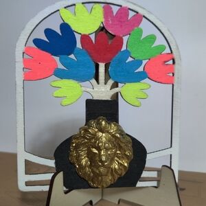 Colorful Wooden Floral Decor with Gold Lion Accent
